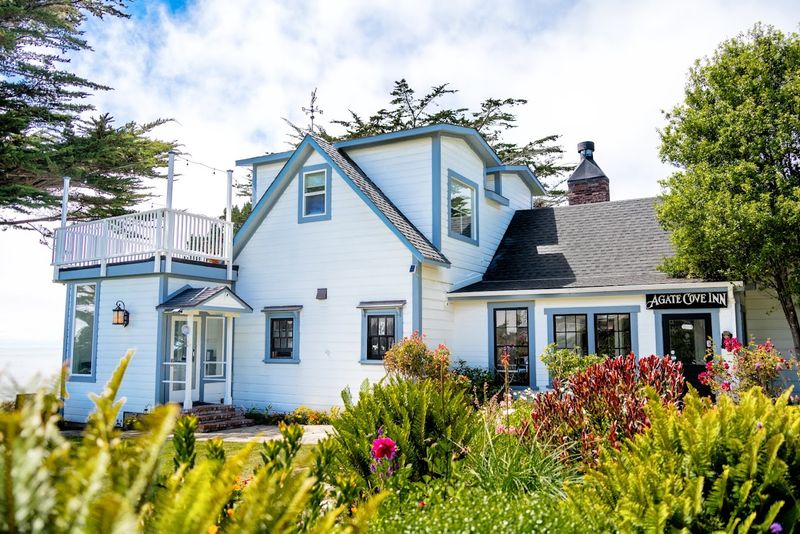 Agate Cove Inn