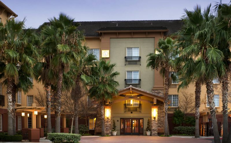 Larkspur Landing Hotels