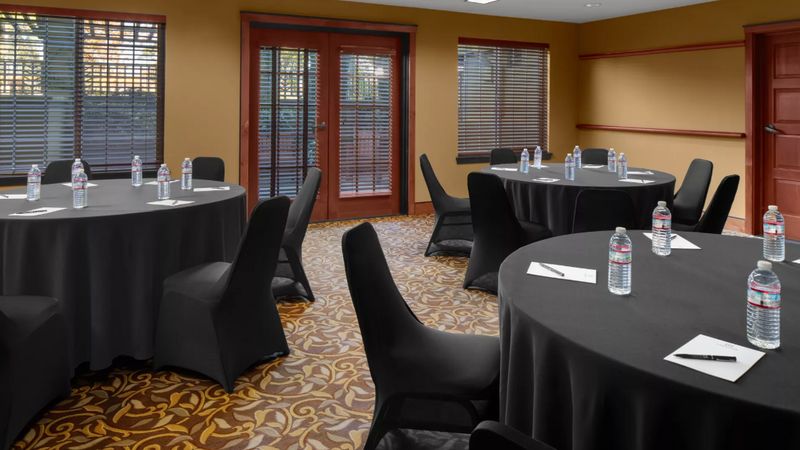 Larkspur Landing Hotels #4