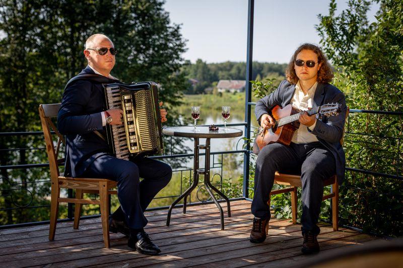 Nerijus ir Aidas | Akordeonas ir gitara