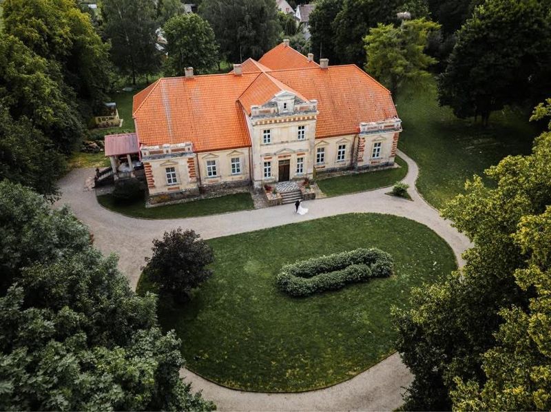 Jakiškių dvaras