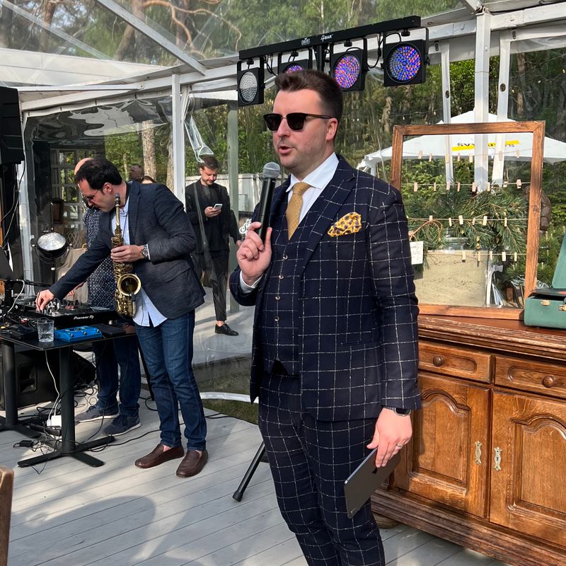 Renginių vedėjas Arnas Mazėtis