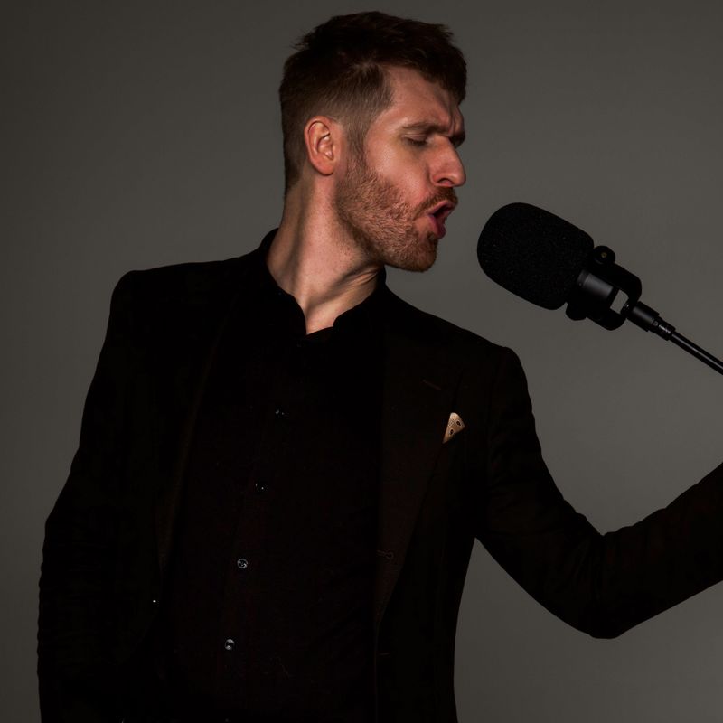 Donatas Šimkus- Dūmas- Vedėjas/Atlikėjas 