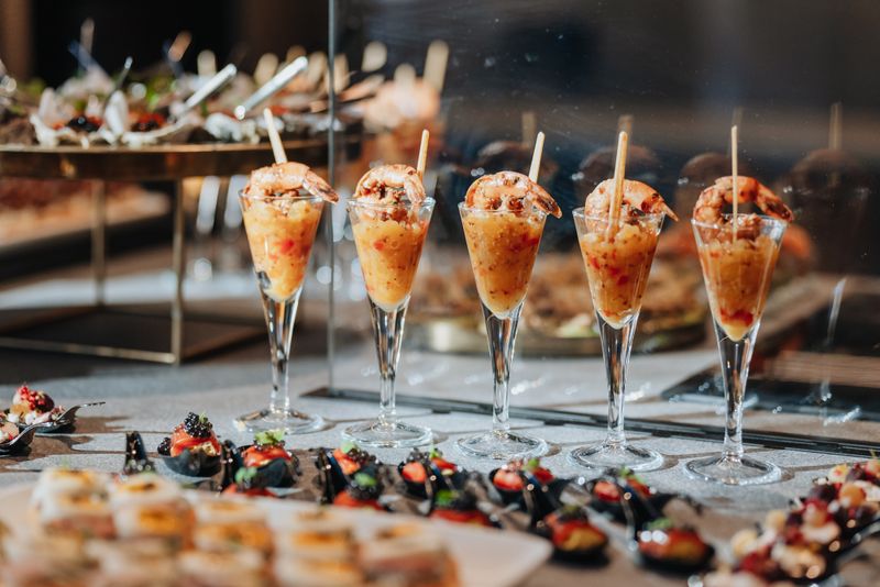 Spoon to the Moon (banketas)