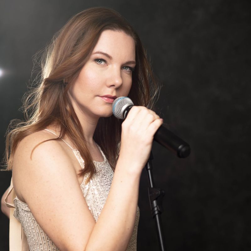 Atlikėja Oksana Tiuchtij
