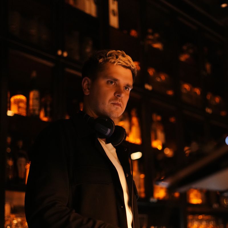 Rankas aukštyn / Gytis