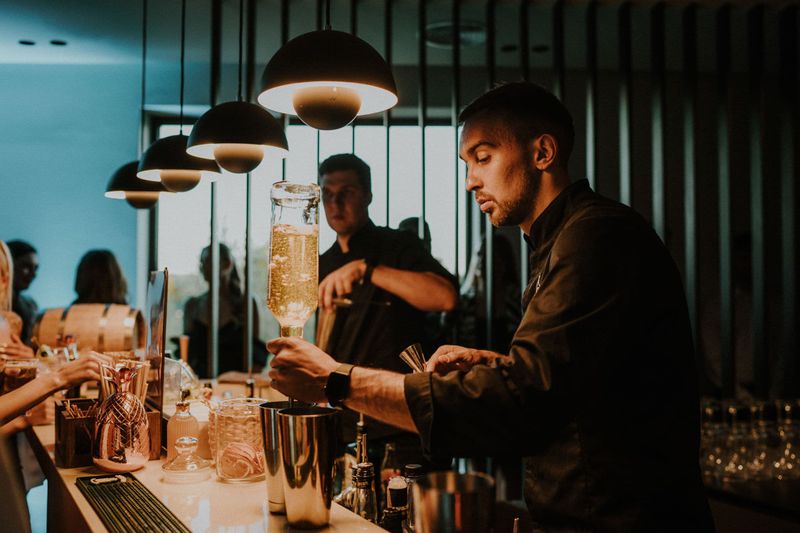 Trendy Bar #4