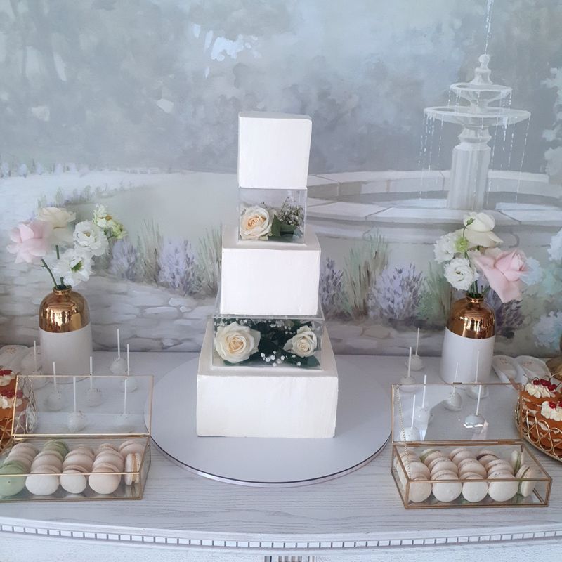 LadaTortai IR Užkandžiai 