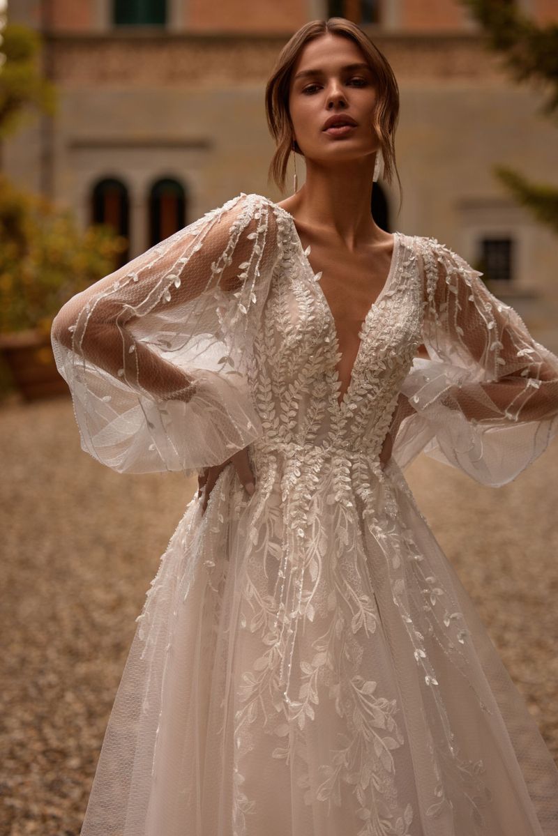 BALTOS SUKNELĖS NAMAI #4