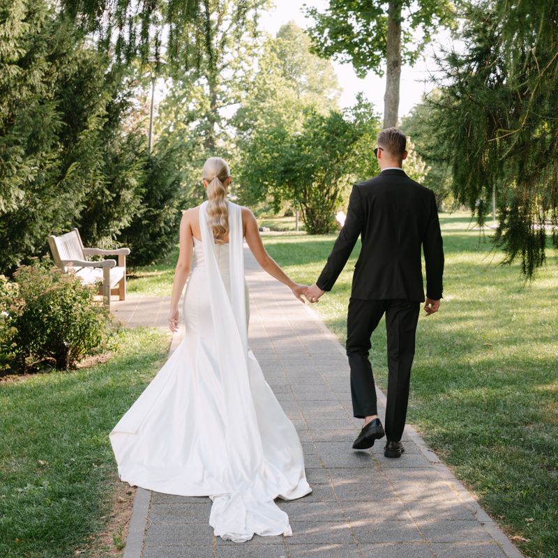 Laura Gul WED + drone