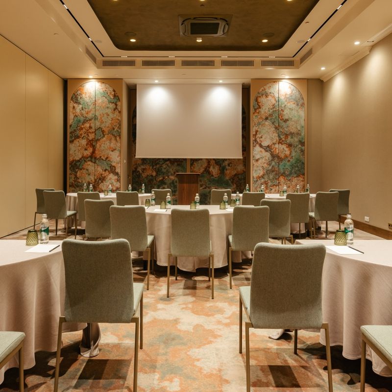 Grand Hotel Vilnius, Curio Collection by Hilton #4