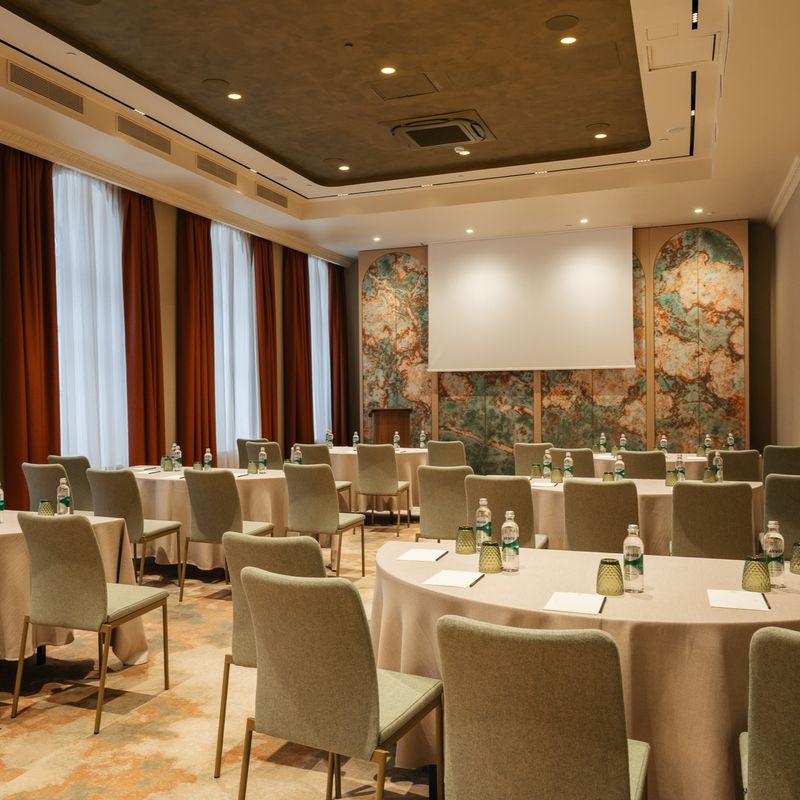 Grand Hotel Vilnius, Curio Collection by Hilton #5