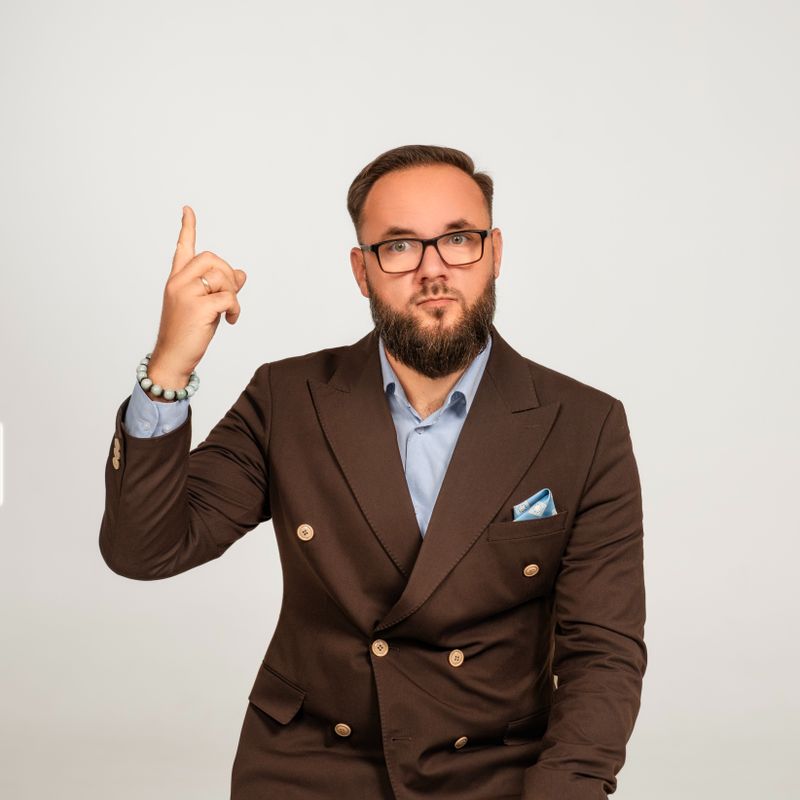 Marius Lauraitis (LT/EN/DE/ES/RU/PL)