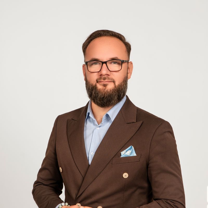 Marius Lauraitis (LT/EN/DE/ES/RU/PL)