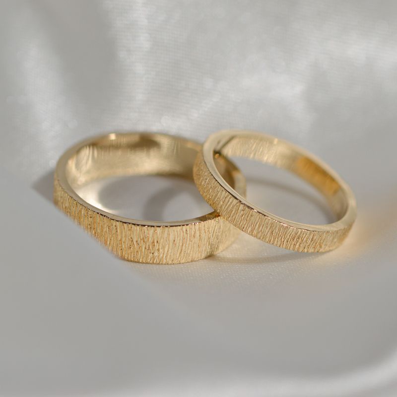 echoes in metal / juvelyrika