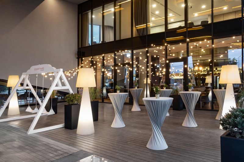 Courtyard by Marriott: Vasaros Terasa #2