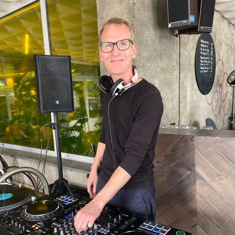 Sielos Džiaugsmas|DJ paslaugos|Reivo ekskursijos
