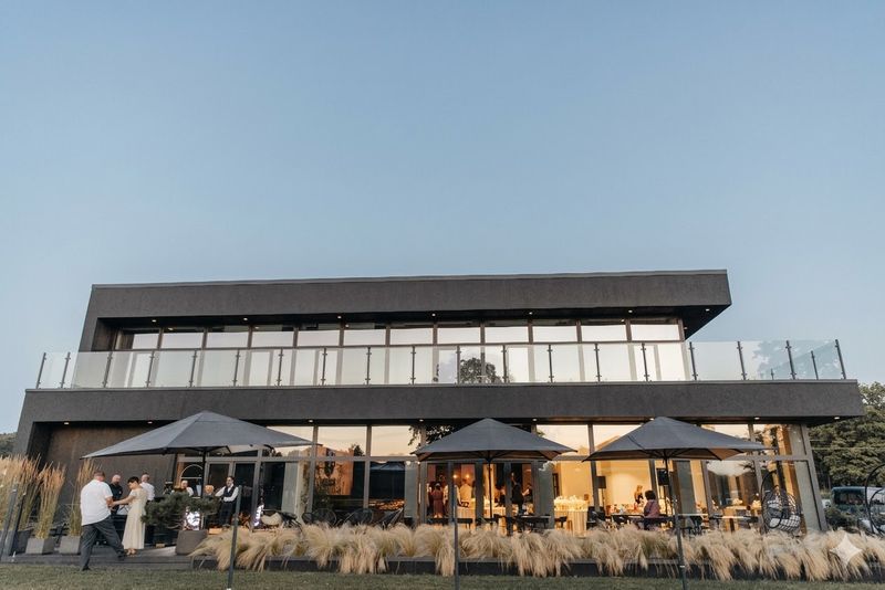 RIVER HOUSE švenčių namai