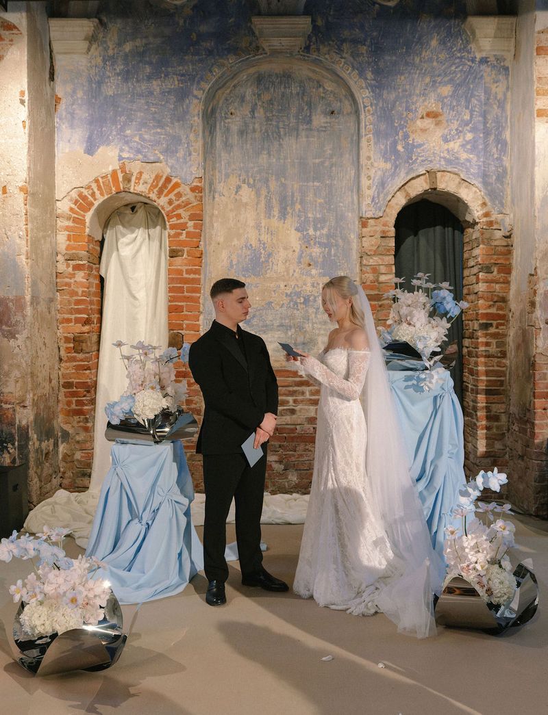 Ant Sparnų (LT/EN) #2