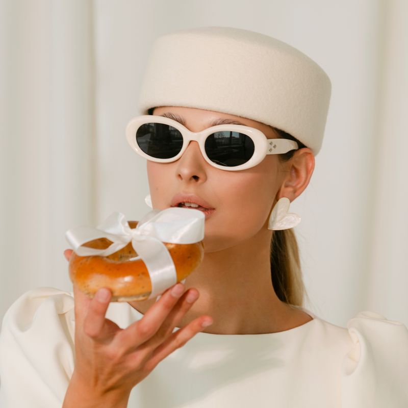 Laura Gul WED + drone