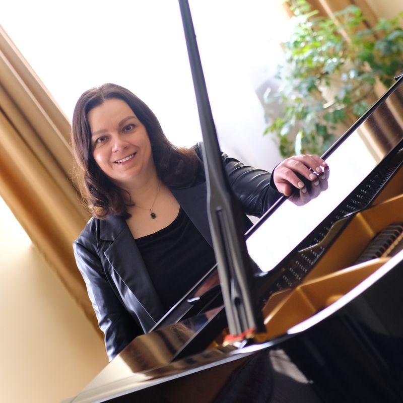 Pianistė Danielė Jurkšaitė Renginiams
