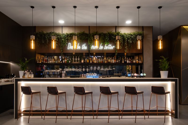 Courtyard by Marriott: Lobby Baras #2