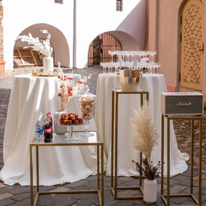 VIP TABLE