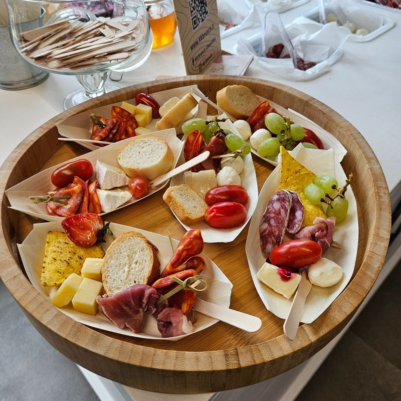 KK brunch mobilus užkandžių stalas Jūsų šventėje! #4