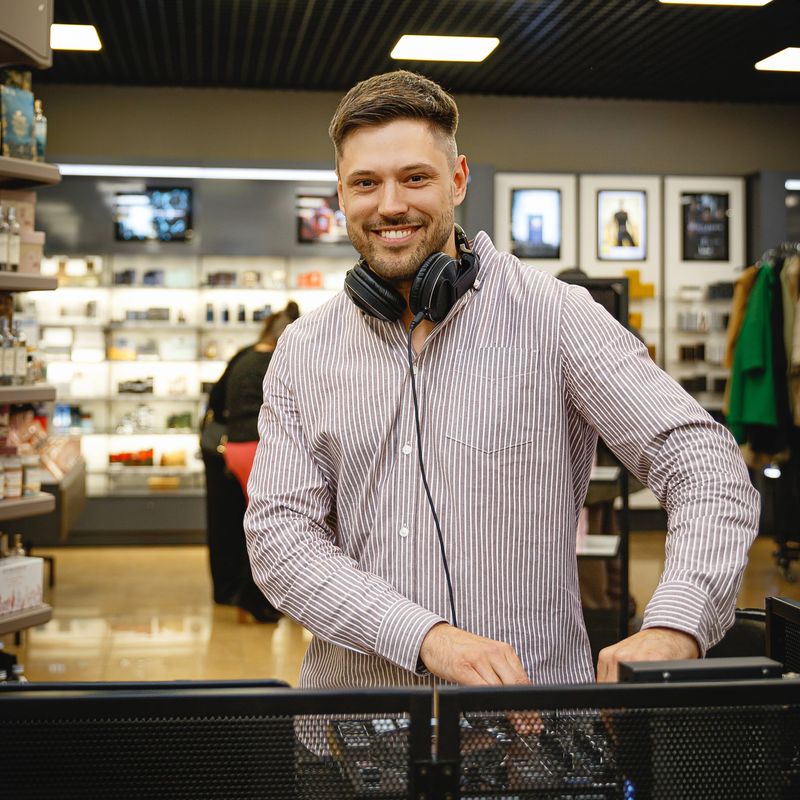 Edgaras Bomblauskas - Vedėjas/Dj viename #5