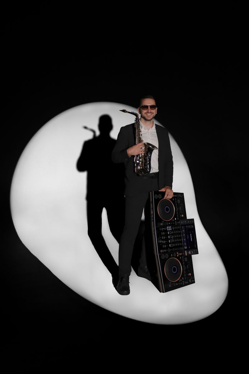 Saksofonistas MisterSax Mindaugas -Saksofonas & DJ #2
