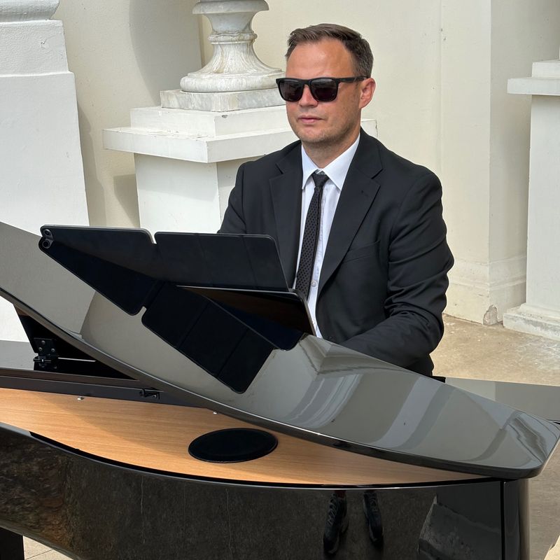 Pianistas Robertas Šiurys