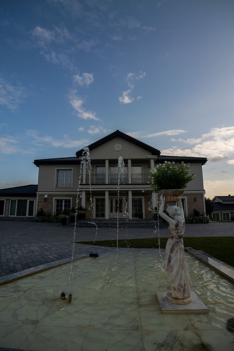 Baltas Dvaras Kairėnuose: Mažoji sodyba su privačiu tvenkiniu – iki 35 svečių #3