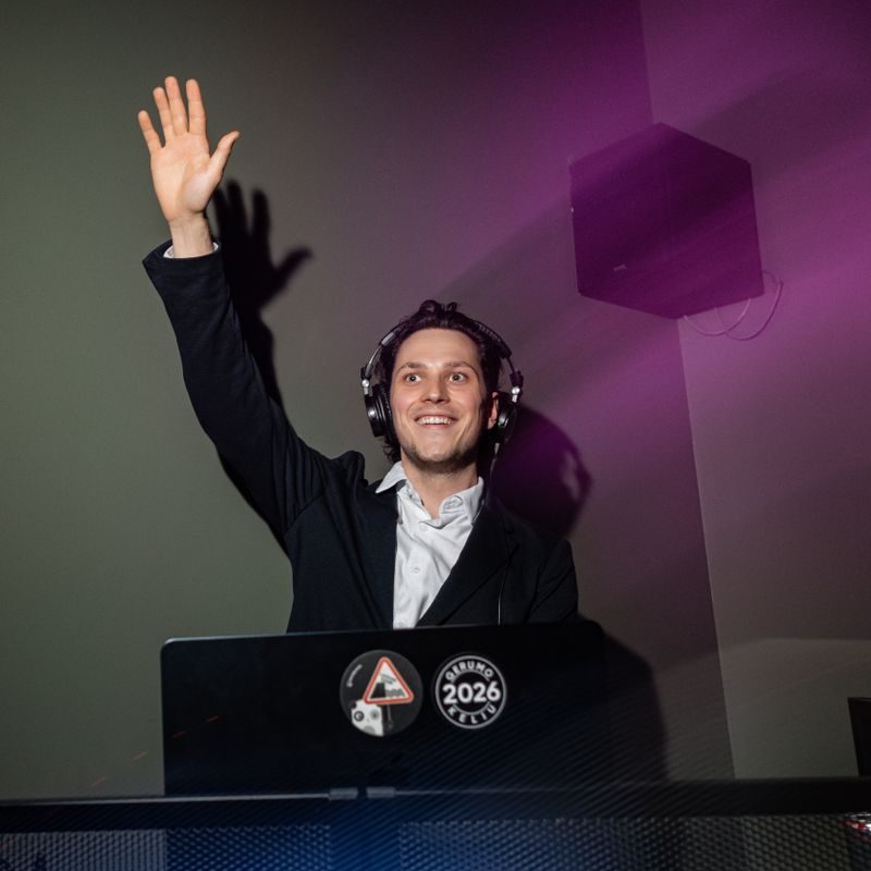 DJ UMAI